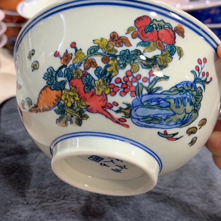 瓷片直径15厘米，绿