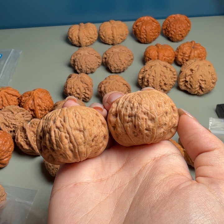 文玩核桃吊坠福*?铁锤