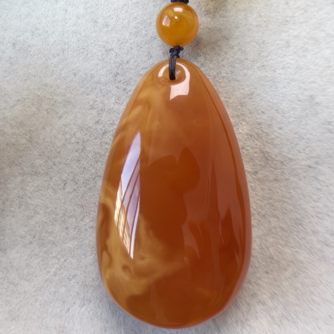 蜜蜡未镶嵌颈饰蜜蜡