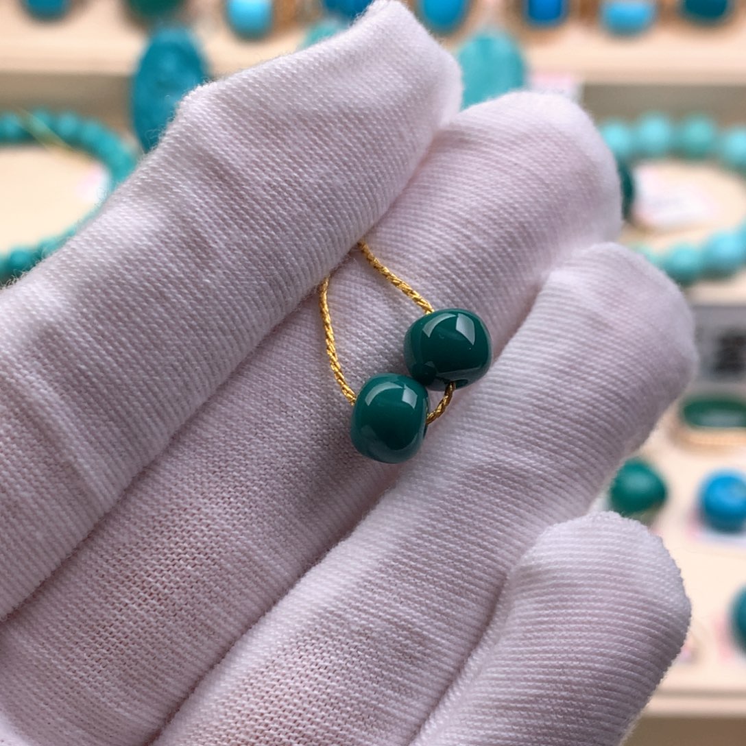 未镶嵌绿松石珠宝奇石