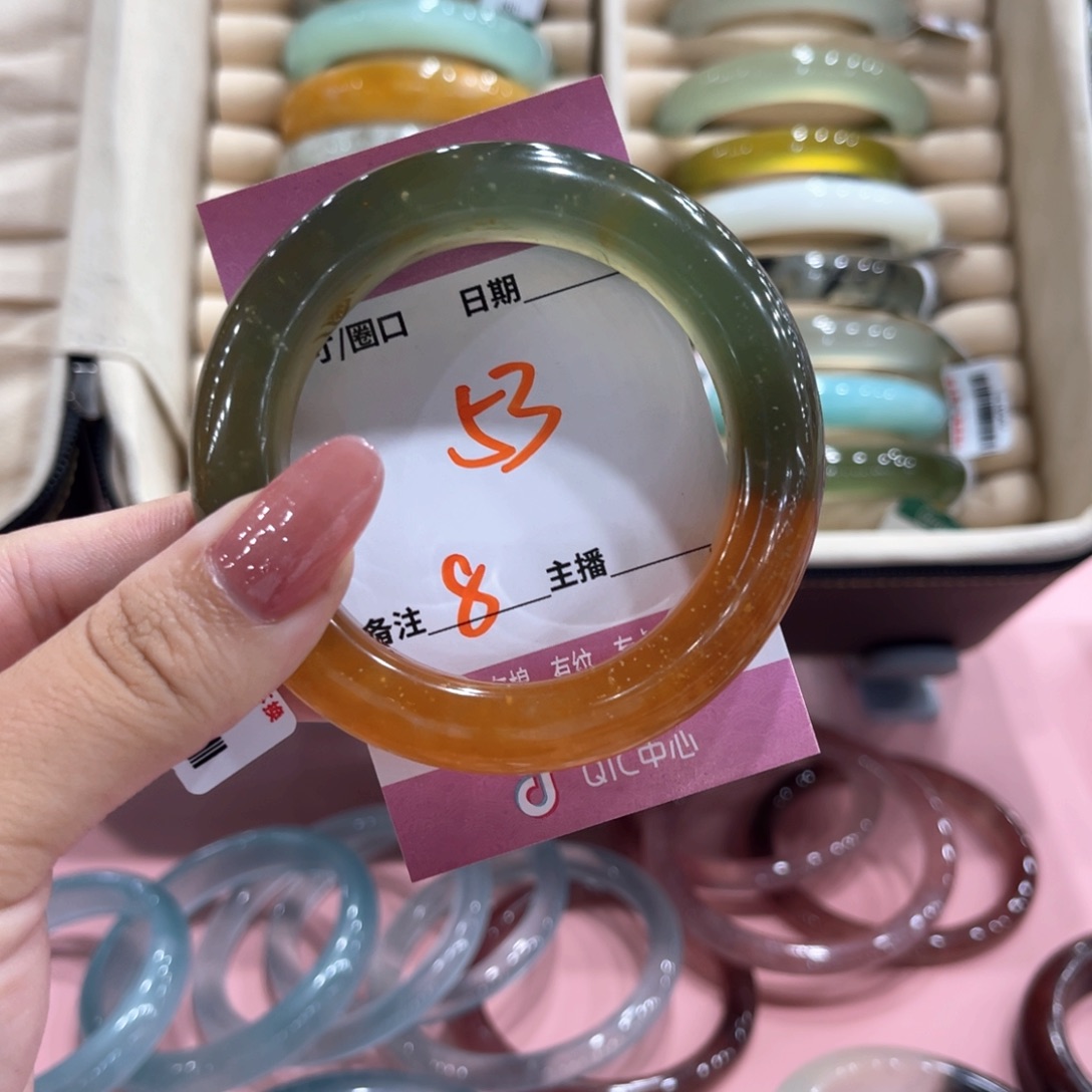 ****未镶嵌蛇纹石玉手镯
