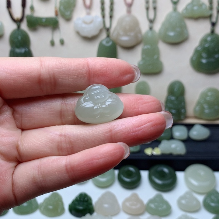 和田玉吊坠未镶嵌