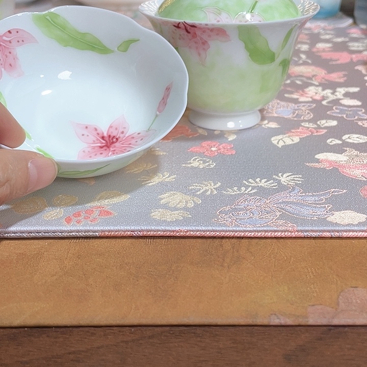 【闪购商品】百合盖碗➕杯哈哈哈