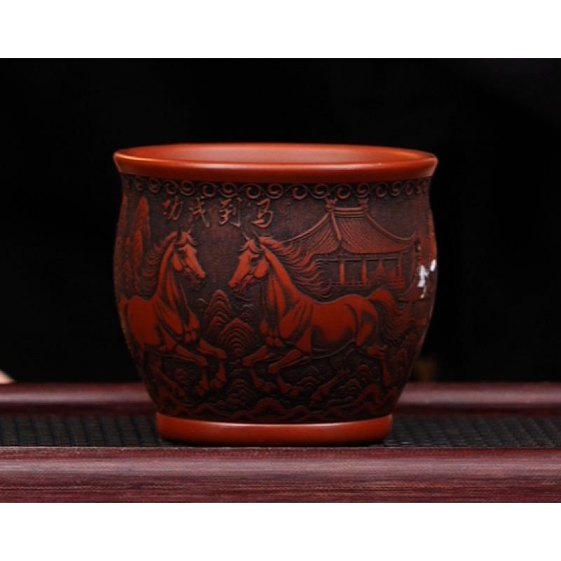宜兴紫砂 朱泥马到成功主人杯