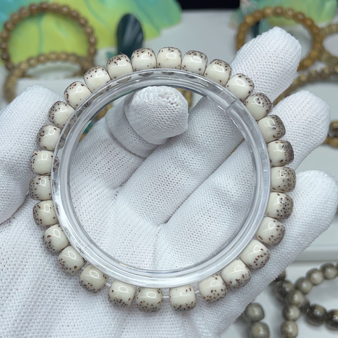 星月菩提手串40。8/7灰背河豚