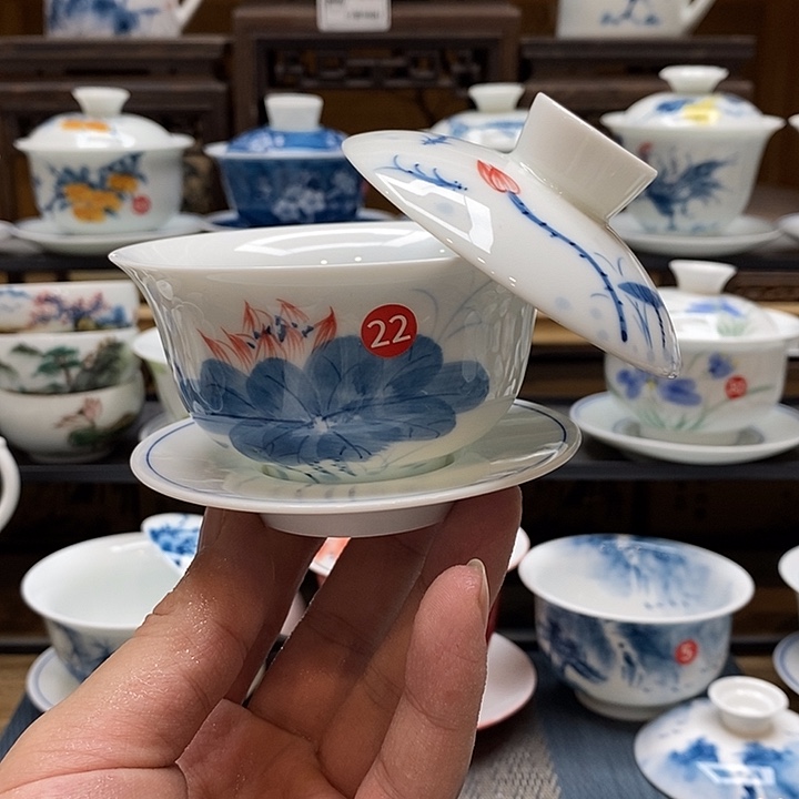 手绘微瑕荷花盖碗