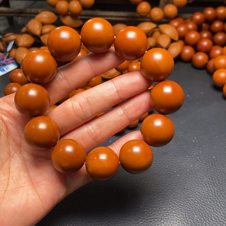 吊坠橄榄核1.95尺寸树王光珠全品