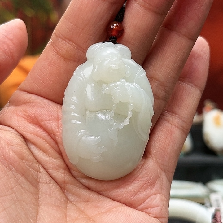 和田玉颈饰未镶嵌