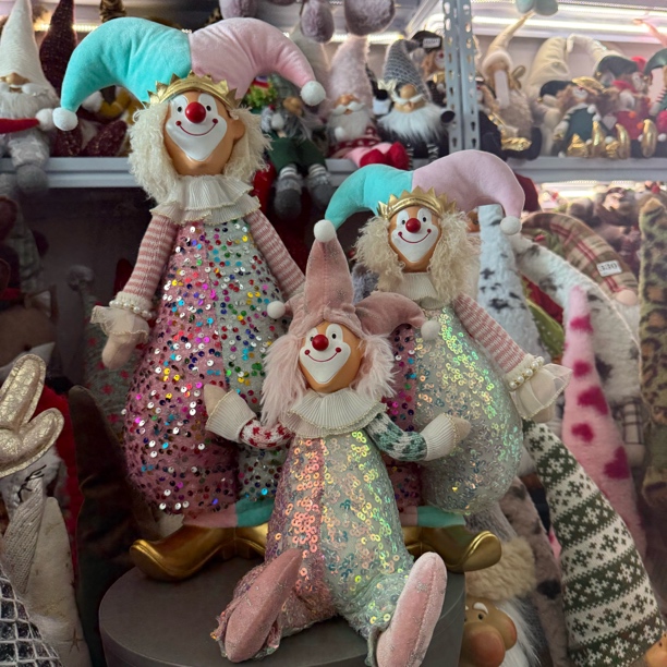 圣诞嘻哈小丑玩偶圣诞装饰品可爱小丑摆件马卡龙粉亮片小丑