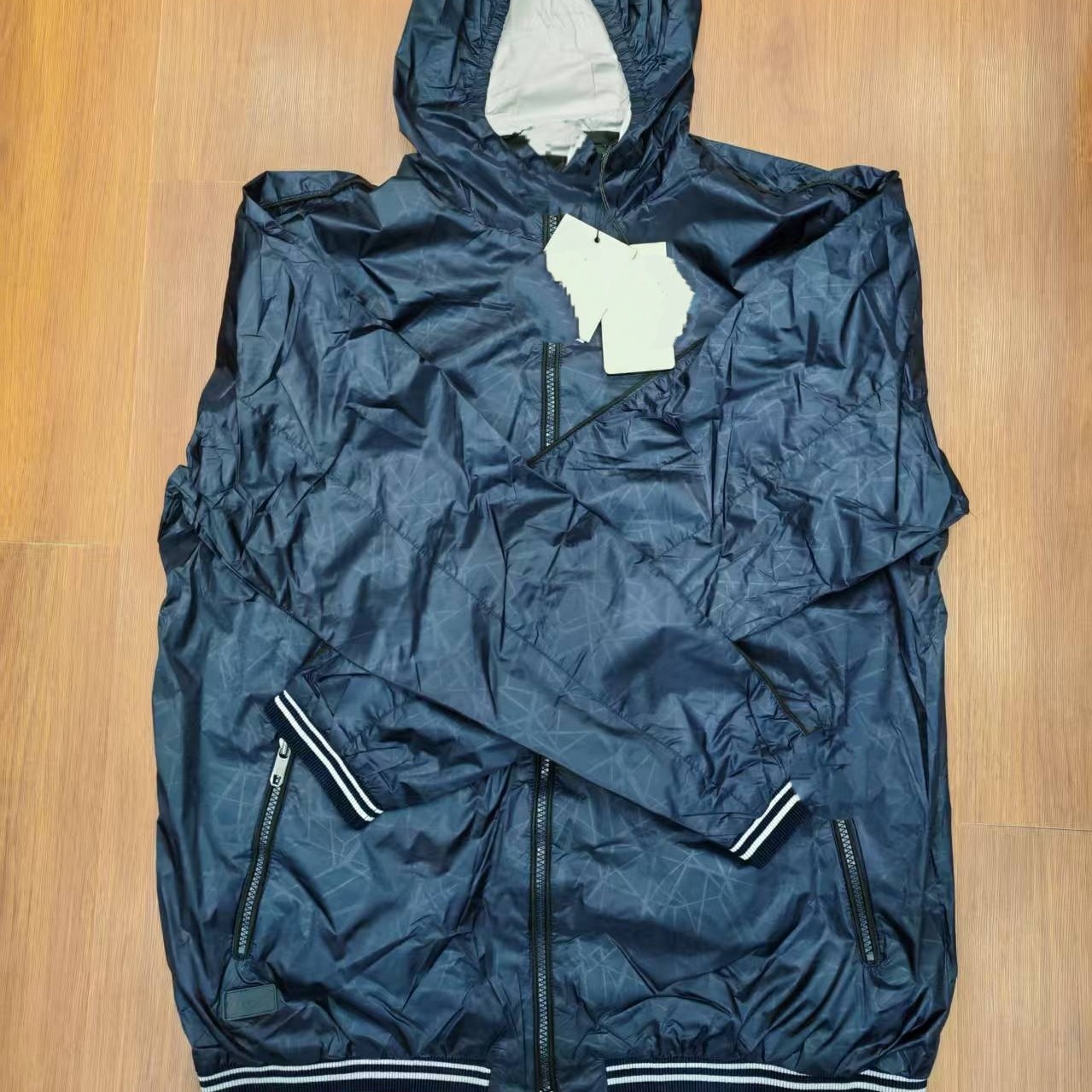 杰 新款男士时尚百搭连帽满花纹外套