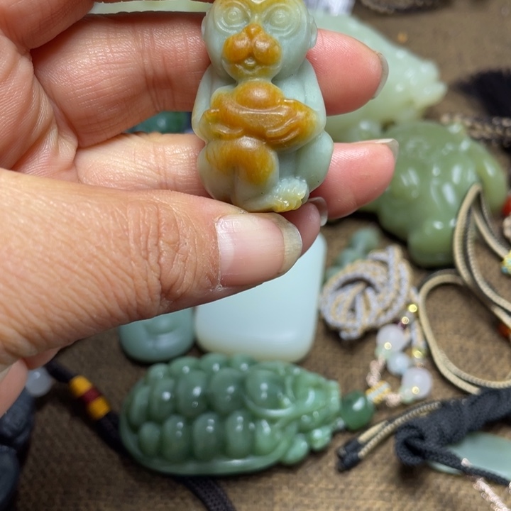 文***利和田玉未镶嵌挂件