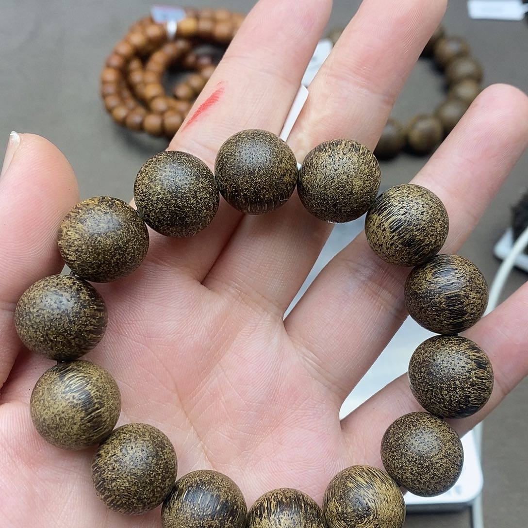 宽***哥沉香碎屑沉香达拉干蚂蚁沉26号