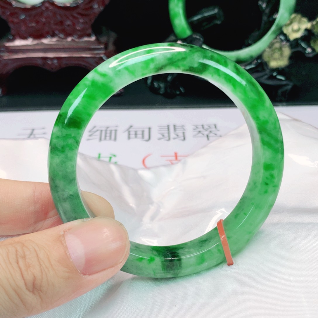 翡翠手镯未镶嵌56 圈天然缅料翡翠A货翡翠时尚女款手镯