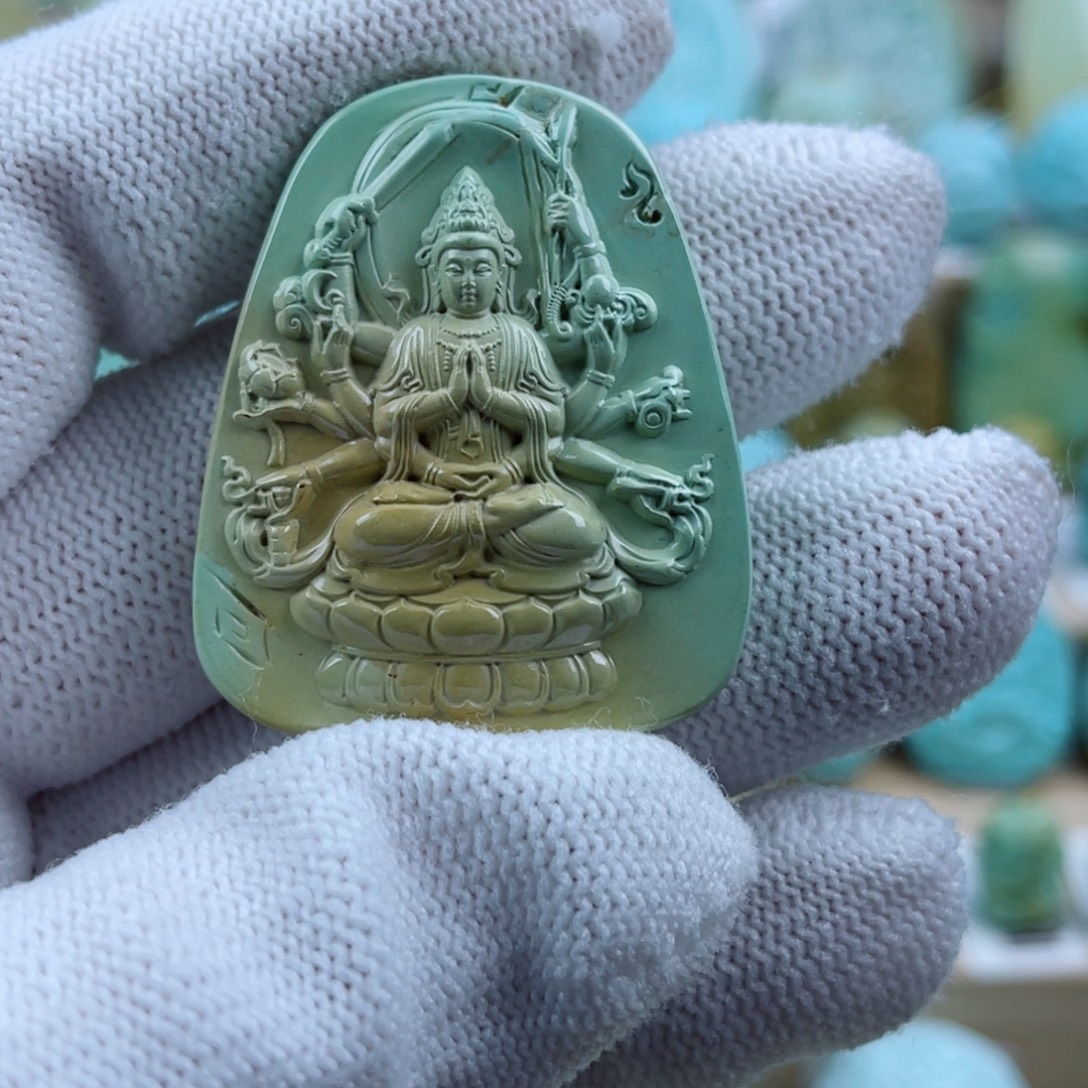 绿松石未镶嵌珠宝奇石