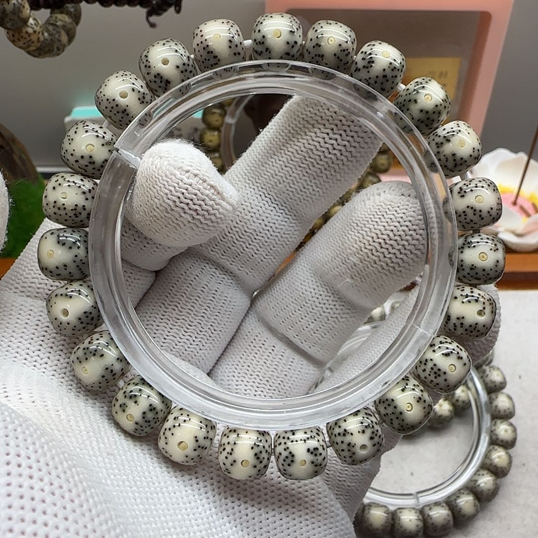 星月菩提吊坠卡10通体一线丹凤眼