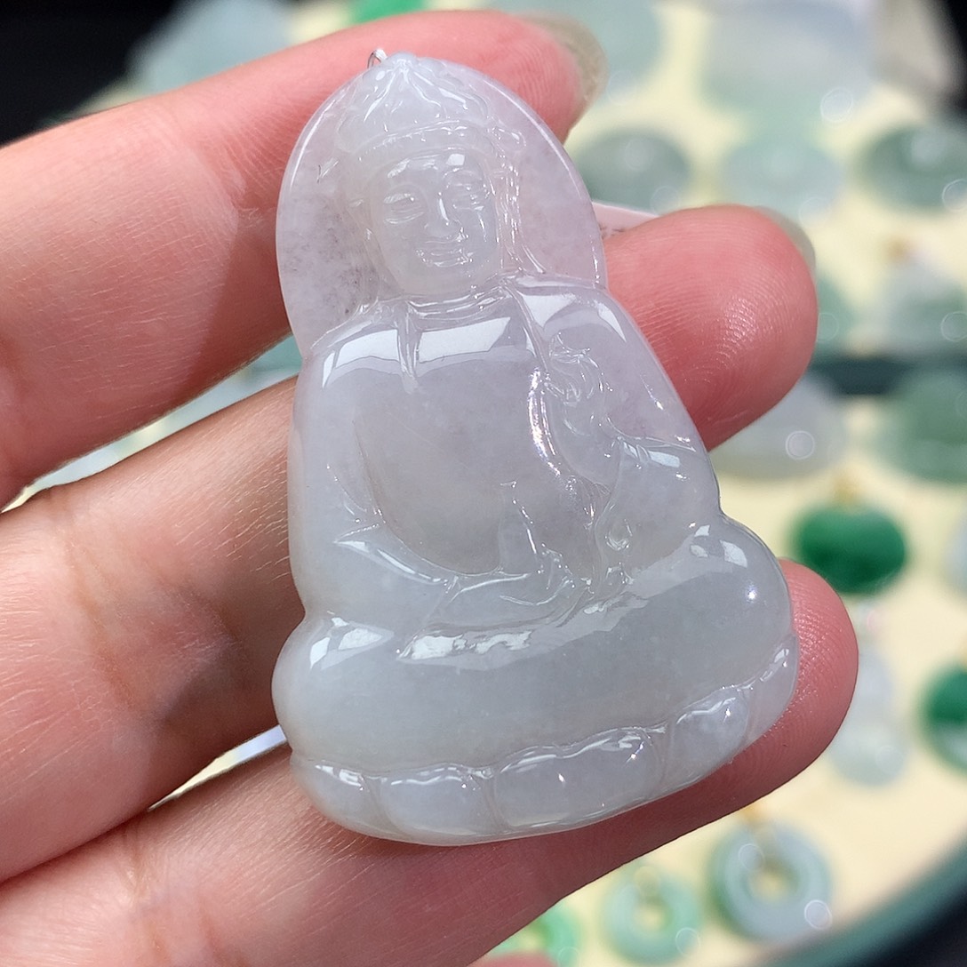 翡翠未镶嵌颈饰素衣观音