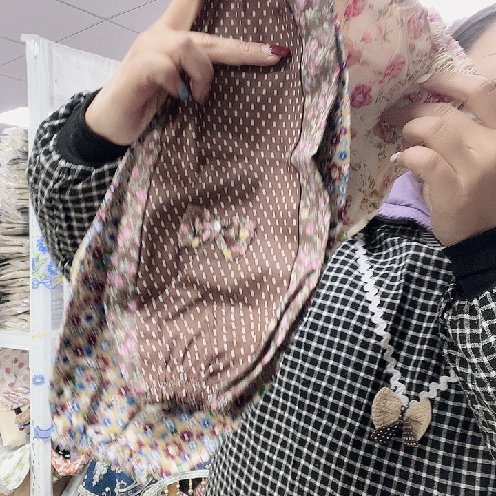 毛绒啦咯啦咯啦咯啦咯啦