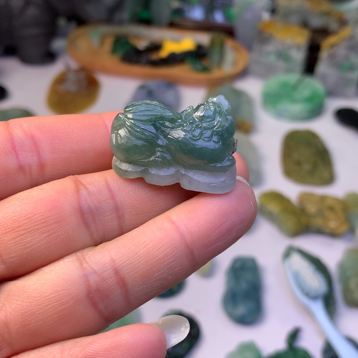 定制翡翠未镶嵌翡翠