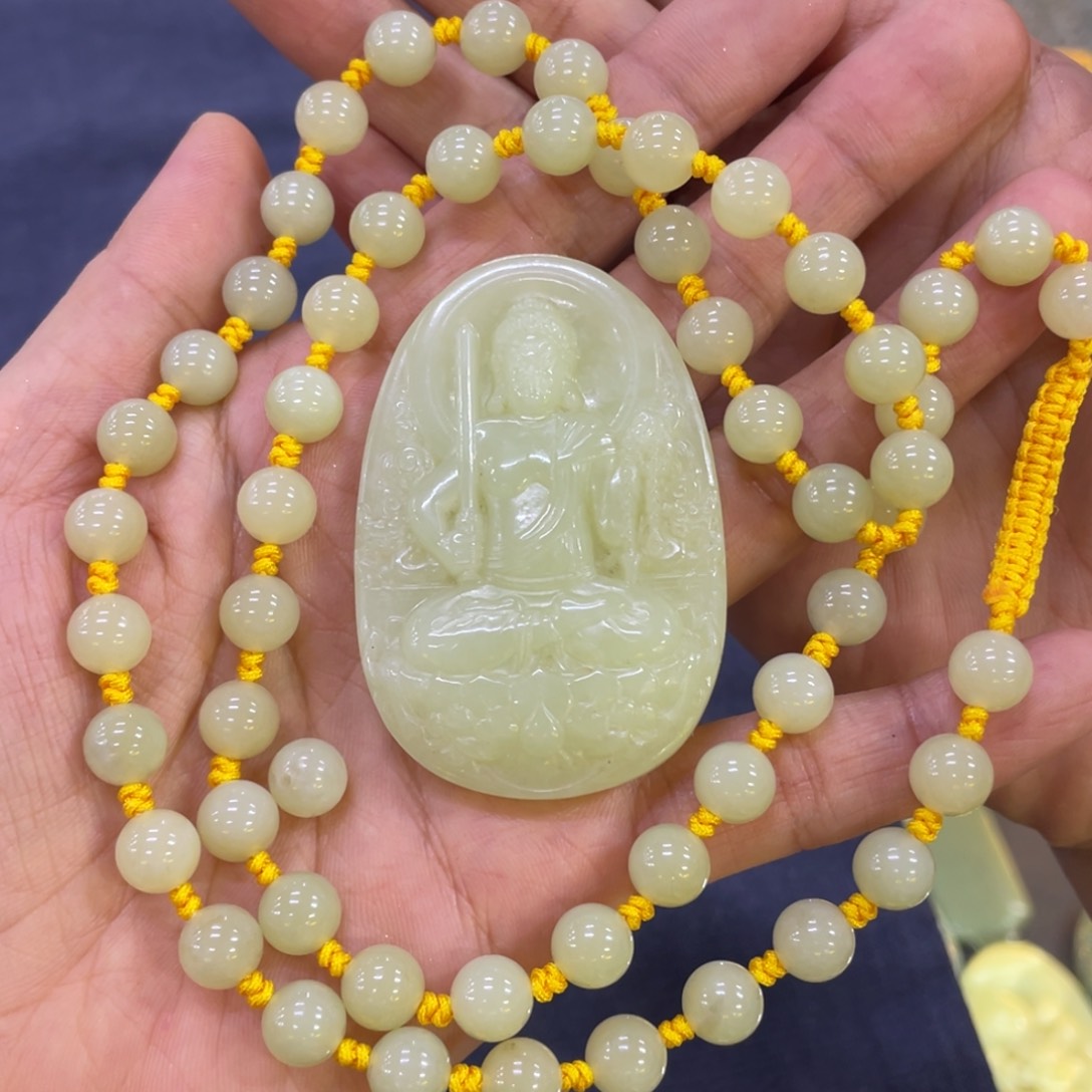 岫岩老玉（透闪石质玉）未镶嵌颈饰淳****?