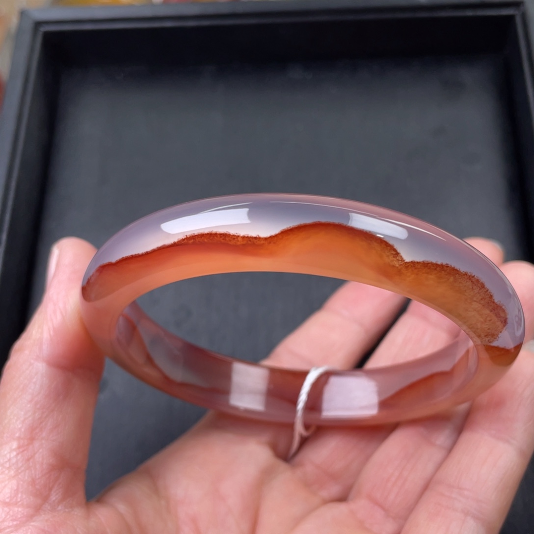 玛瑙/玉髓手镯未镶嵌64圈口