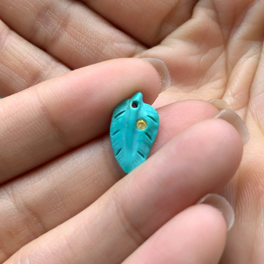 绿松石配饰未镶嵌