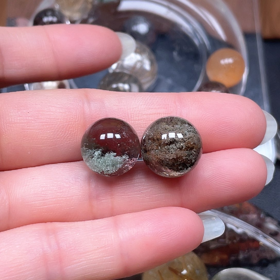 未镶嵌吊坠(不含链)水晶?****卷