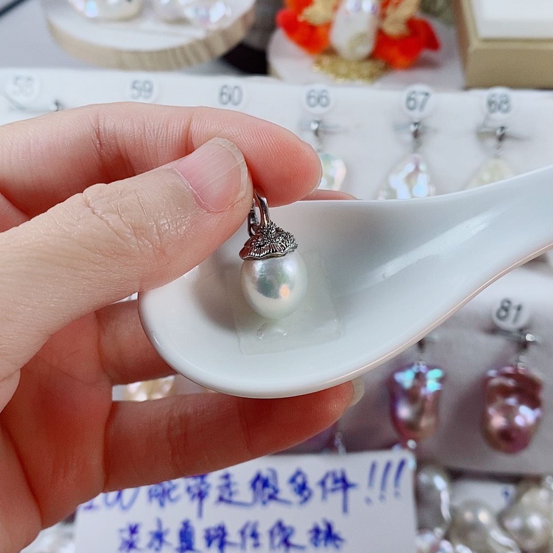 合金无万能扣款圆巴吊坠