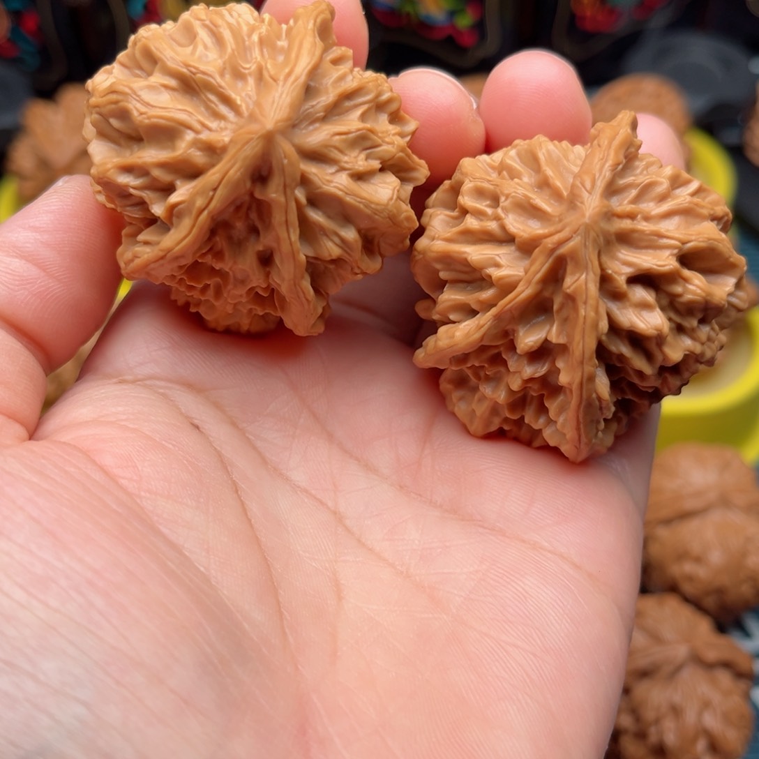 【闪购商品】桃木文玩核桃手把件44秦王三棱