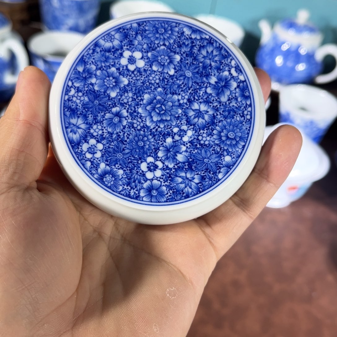 杯子手工手绘的陶瓷