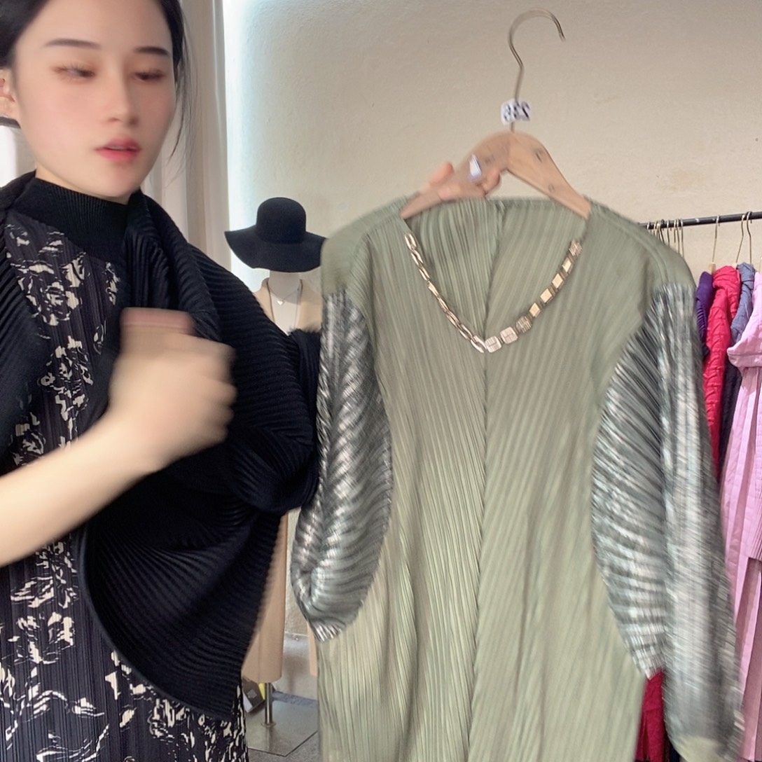 236绿色连衣裙直接拍