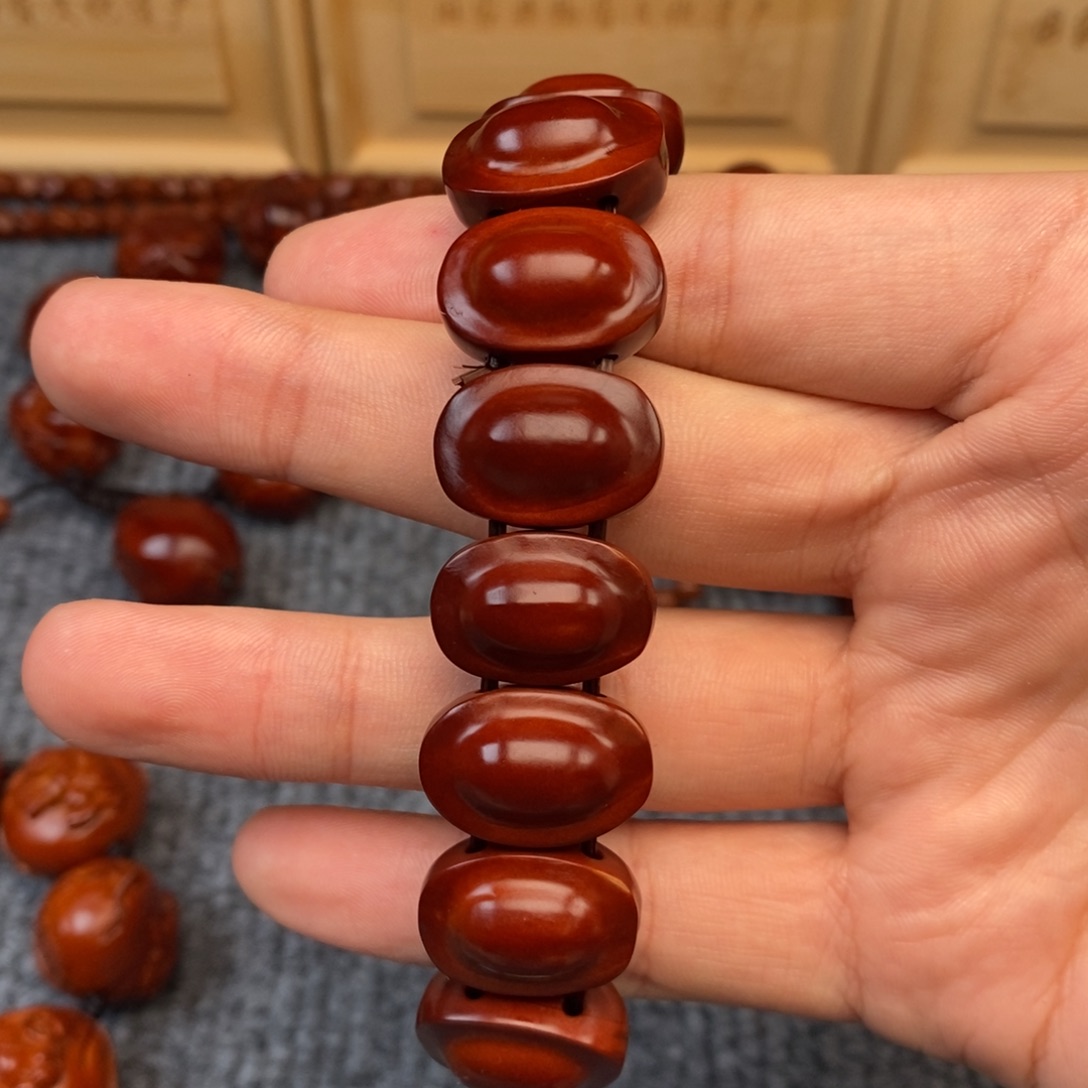 水***在吊坠橄榄核金元宝1