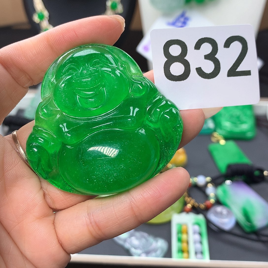 翡翠颈饰未镶嵌我