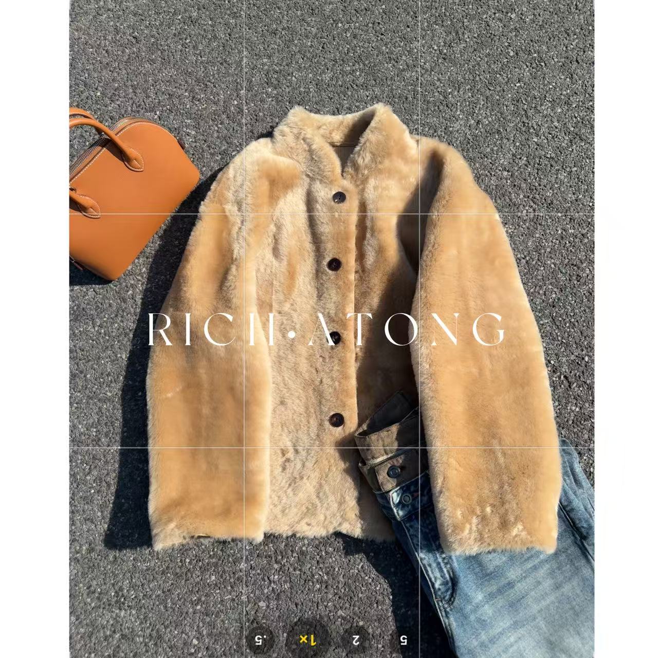 RICH ATONG.【格尔木】-2025洛缦小立领排扣柔软皮毛外套1105-05