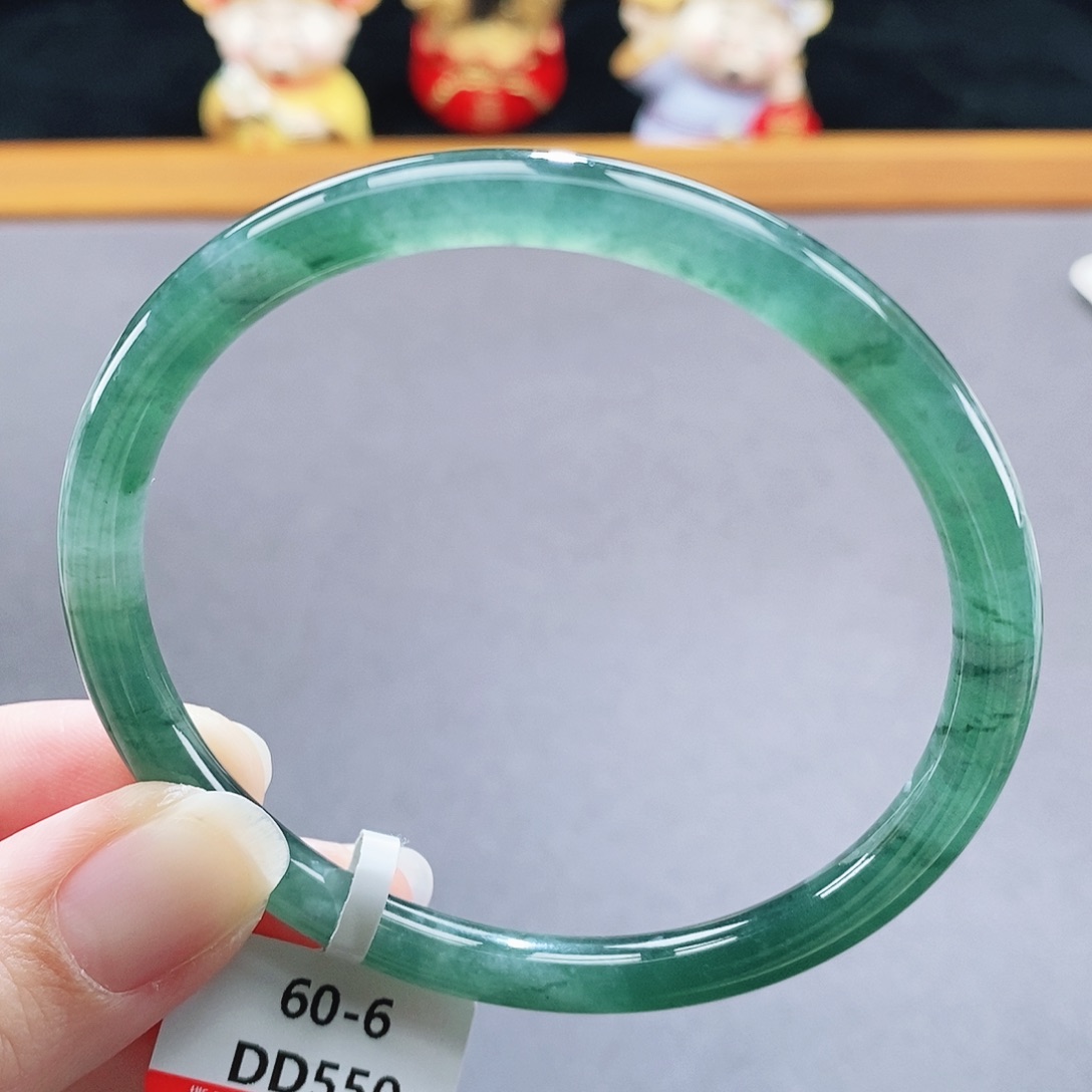 翡翠未镶嵌手镯118