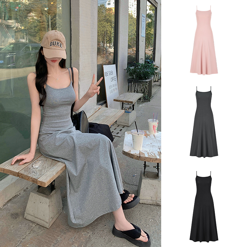 Moses Queen/魔西女王设计感气质收腰吊带连衣裙修身显瘦打底长裙