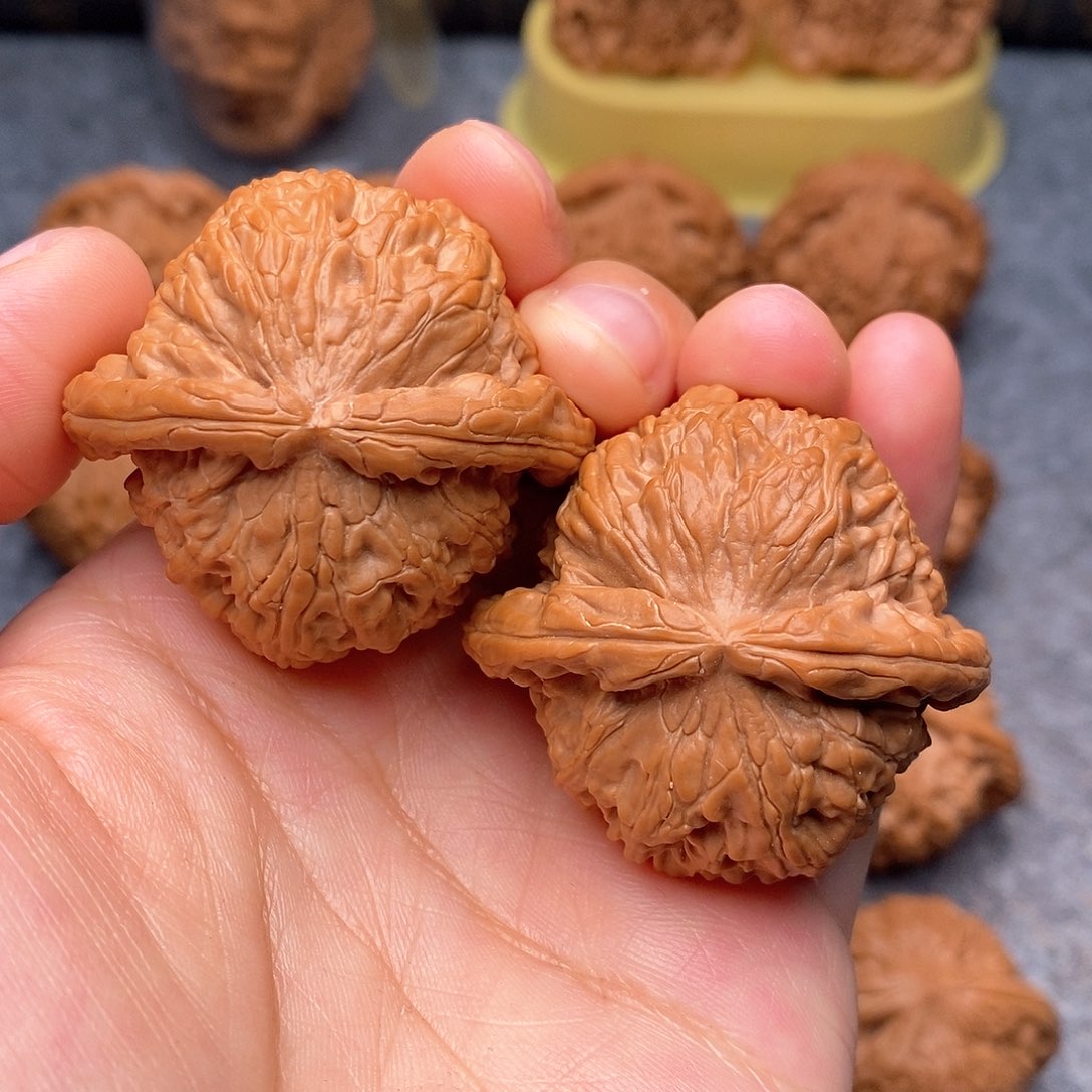 文玩核桃把件白狮子42尺