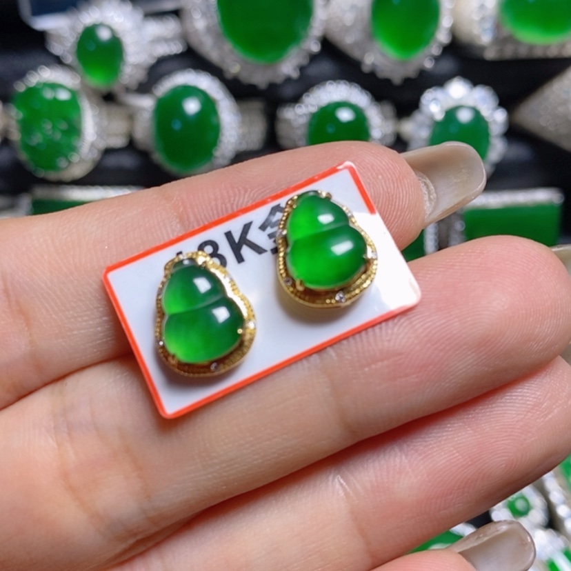 【闪购商品】翡翠挂件18K金镶嵌葫芦耳钉
