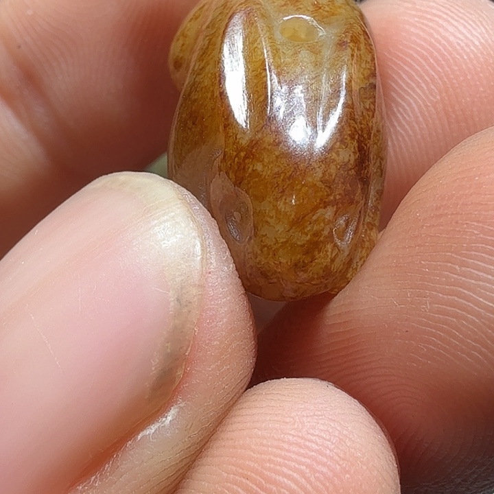 人***者和田玉（糖玉）未镶嵌颈饰