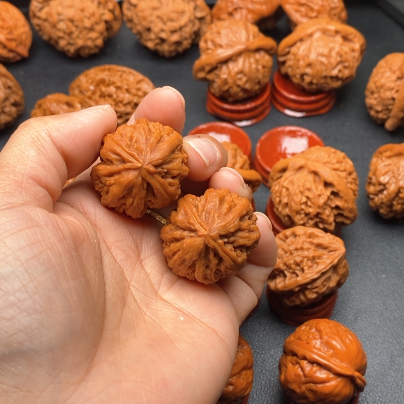 【闪购商品】文玩核桃把件、核桃