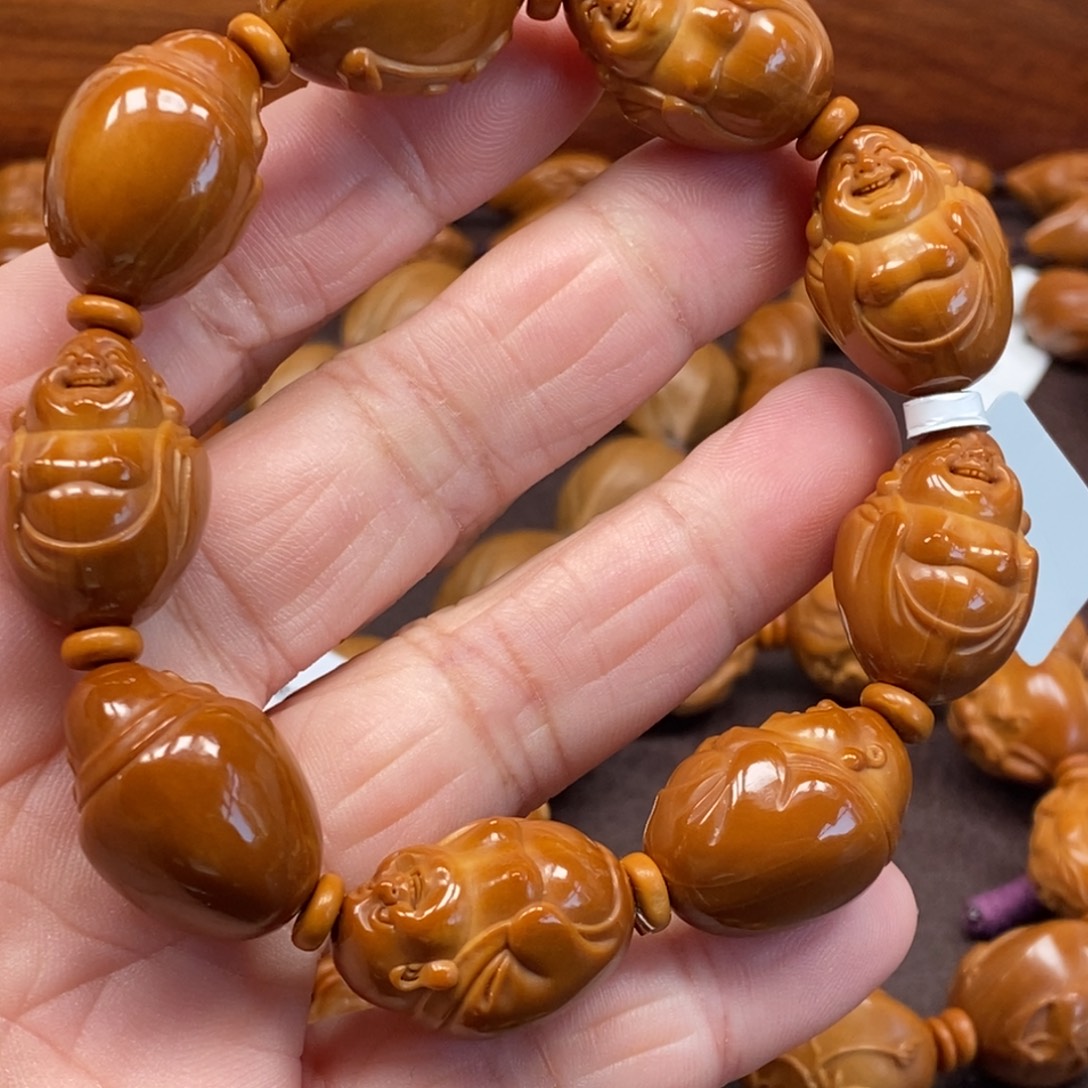 1.6橄榄核八宝弥勒