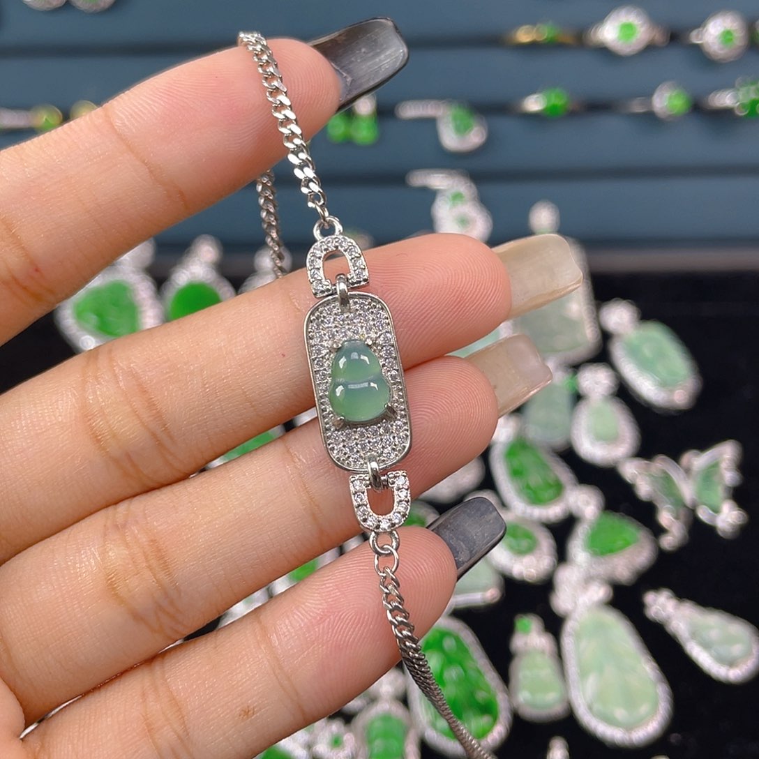 未镶嵌手链翡翠手链