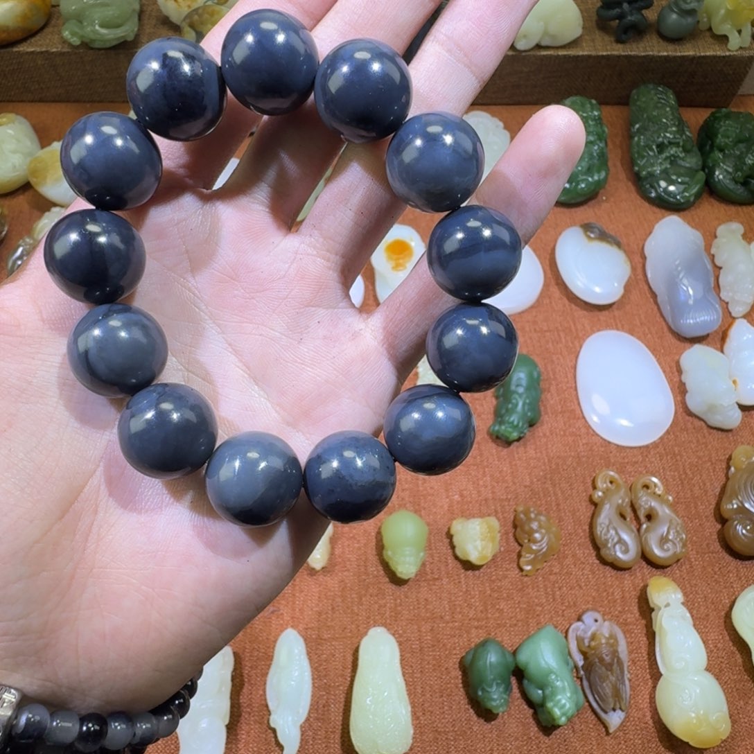 和田玉手串未镶嵌