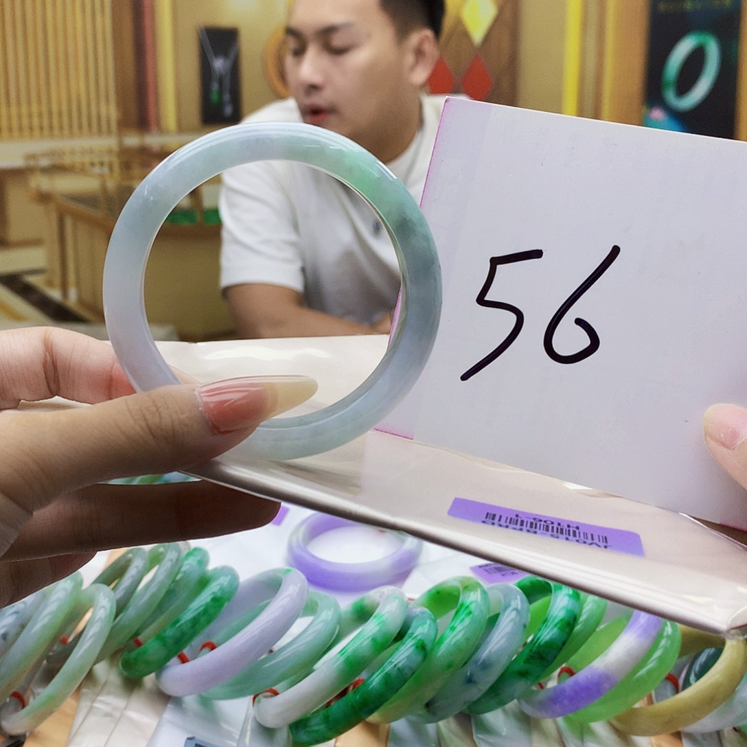 翡翠未镶嵌手镯nnn