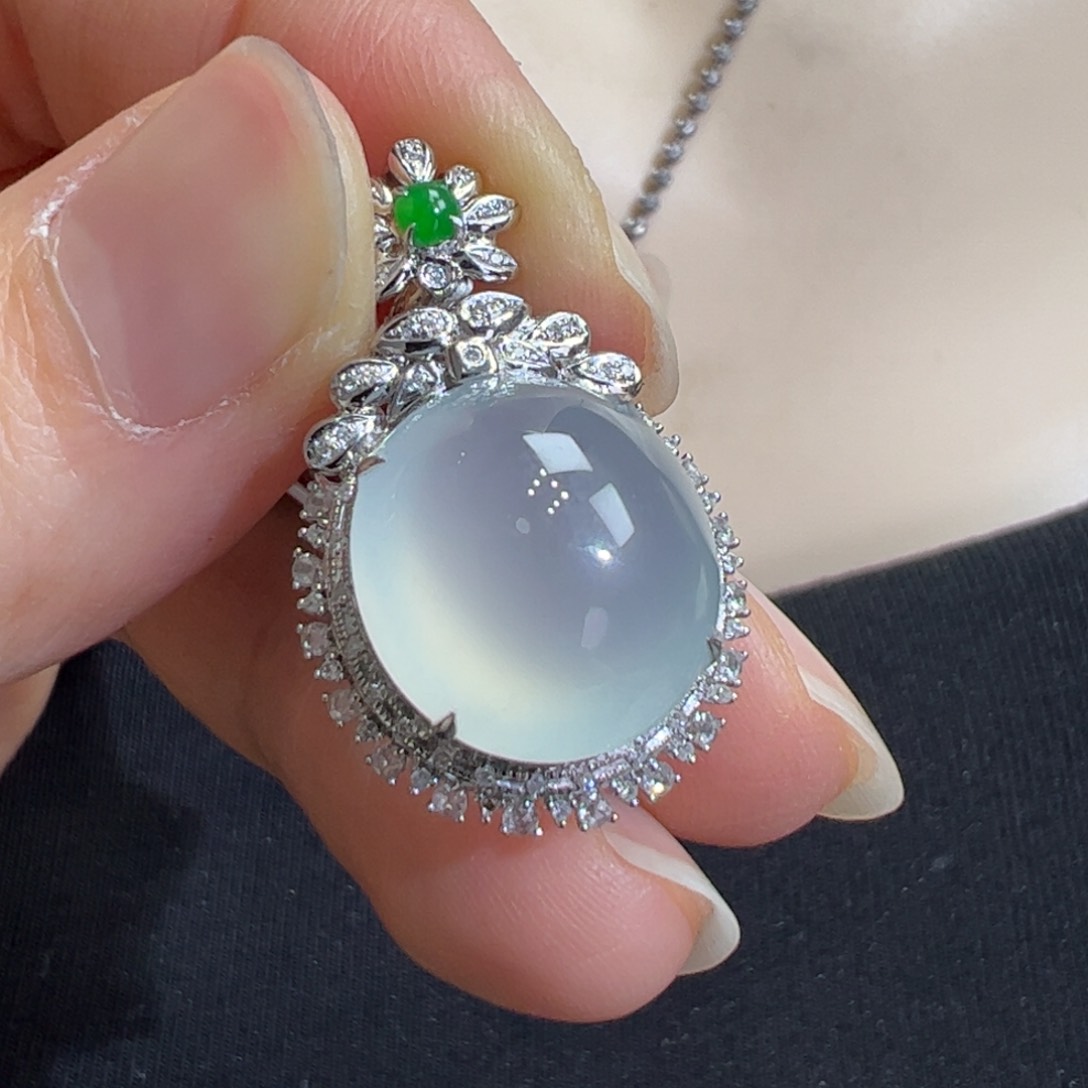 翡翠吊坠(不含链)18K金镶嵌