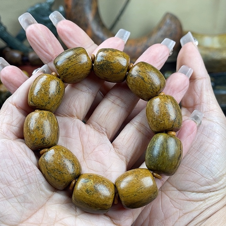 岫岩河磨玉（透闪石质玉）手串未镶嵌