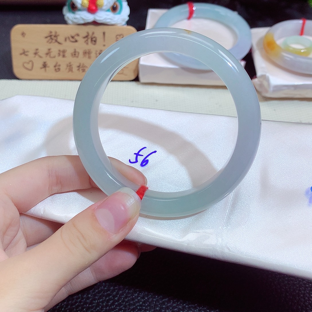 翡翠未镶嵌手镯112805