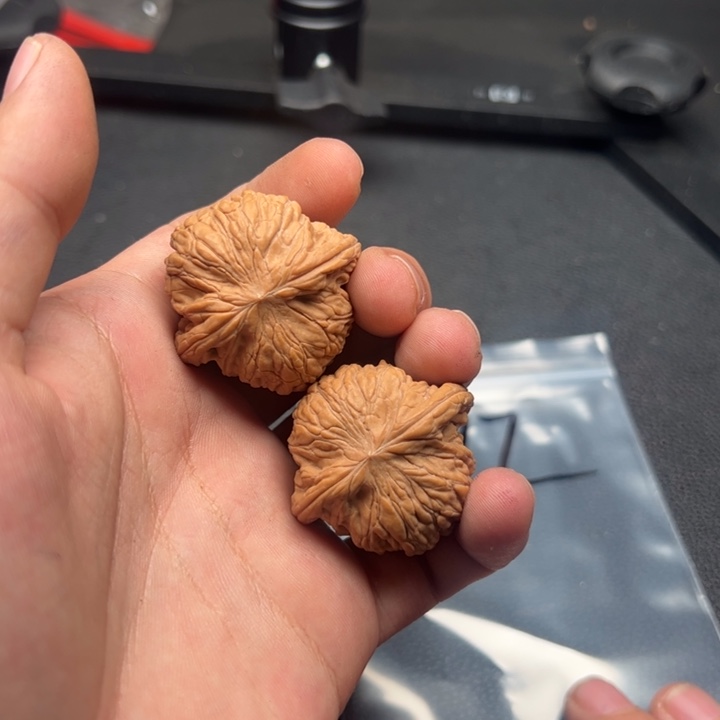 文玩核桃吊坠3*8197号核桃