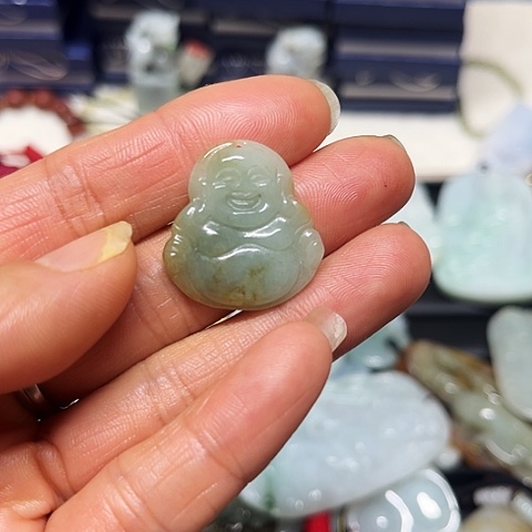 翡翠未镶嵌颈饰挂件