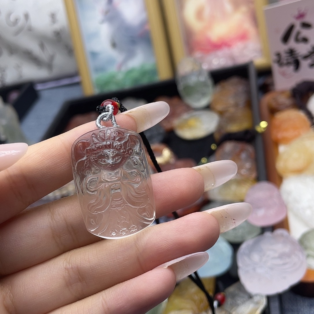 颈饰未镶嵌水晶天然