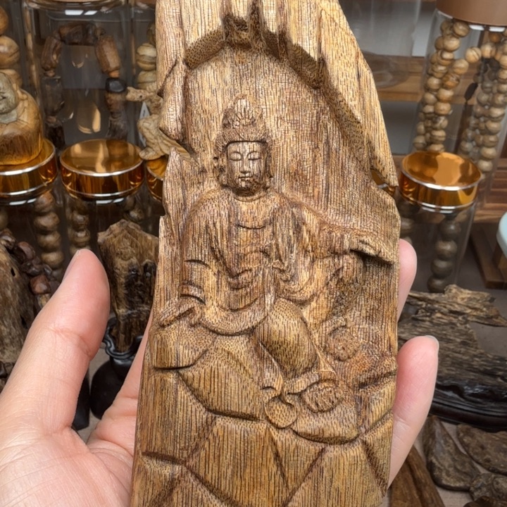 沉香碎屑沉香都蓬沉香观音58.6克